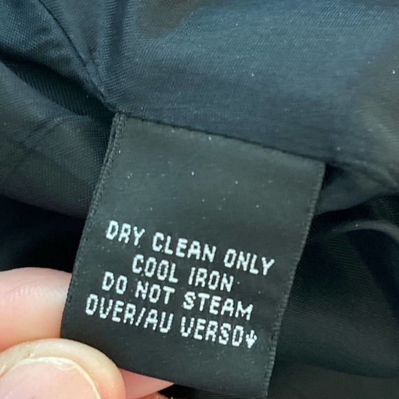 Ellen Tracy Black 100% Virgin Wool Pencil skirt Size 4 fully lined pre-owned - Picture 7 of 9